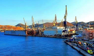 Έκκληση για το θέμα που προέκυψε στο Ναυπηγείο του «Νεωρίου» Σύρου