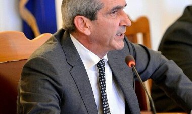 Γ. Χατζημάρκος: «Δεν μπορεί ολόκληρη η νησιωτική Ελλάδα, σε επίπεδο μεταφορών, να αξίζει όσο μισή σήραγγα της ηπειρωτικής χώρας»