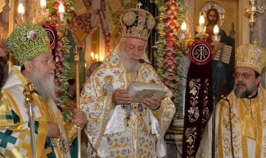 Λαμπρός εορτασμός στην Ιερά Νήσο Μήλο για τις Κατακόμβες παρουσία του Προέδρου της Δημοκρατίας