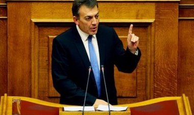 Κατάθεση Αναφοράς στη Βουλή από τον Γιάννη Βρούτση, για τη δραματική υποστελέχωση των υπηρεσιών της Περιφερειακής Ενότητας Τήνου