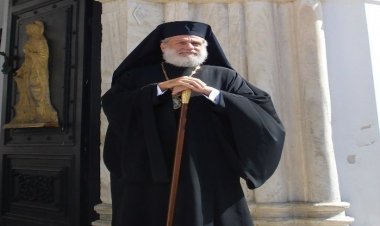 Πρός τίς μαθήτριες καί τους μαθητές της Ιεράς μας Μητροπόλεως πού συμμετέχουν στις Πανελλαδικές Ἐξετάσεις