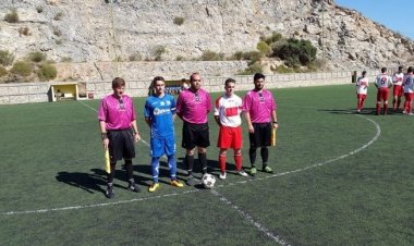 Με το ένα πόδι στο Τελικό η Κ17 του Μάκη Πούλου