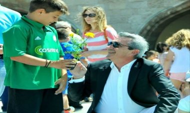 «Η γη είναι στα χέρια σου»! Η Περιφέρεια Ν. Αιγαίου, μαζί με εκατοντάδες παιδιά, σε όλα τα νησιά, γιόρτασε την Παγκόσμια Ημέρα Περιβάλλοντος