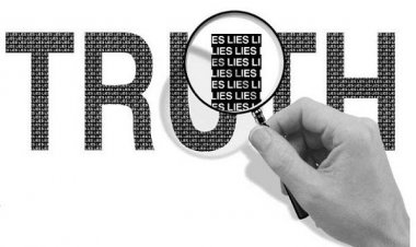 Ελευθερία Φτακλάκη: Η Γιαλατζή αριστερά και ο “ταξικός πόλεμος” του ΣΥΡΙΖΑ