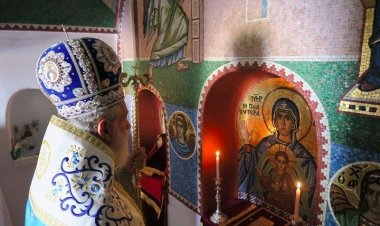 Αρχιερατική Ιερουργία στον Ι. Ναο του Τιμίου Προδρόμου "Των Ψηφίδων" Μυκόνου