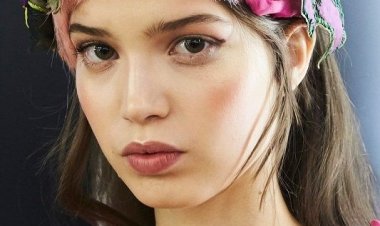 4 Προτάσεις για Μακιγιάζ με χρώμα, εντυπωσιακό και καθημερινό!! (Video)