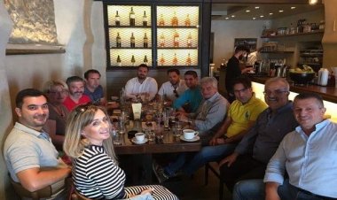 Συνάντηση Φοίβου Παρασκευόπουλου με τον Πρόεδρο και τα μέλη της τοπικής οργάνωσης Ν.Δ Μυκόνου