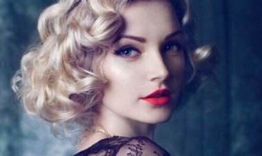 Γιορτινά χτενίσματα πολλών αστέρων!! Lovely, Classic & classy!!