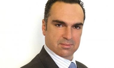 Ευχές για ταχεία ανάρρωση στον αστυνομικό από τον Γιάννη Φλεβάρη