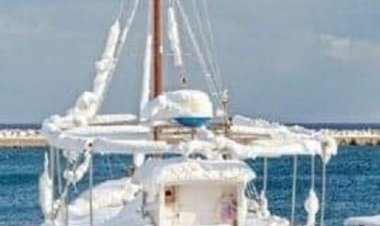 Ευχές για Καλές Γιορτές από τον Βουλευτή Κυκλάδων Γιάννη Βρούτση