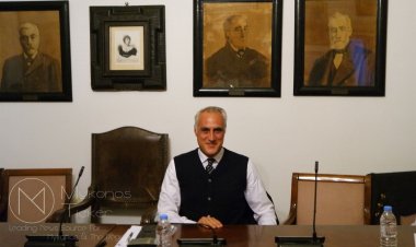 Νικόλας Γκέλος:«Παύσεις, Αναπαύσεις και Δαχτυλίδια»