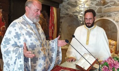 Μύκονος: Εορταστικό τριήμερο στον Ιερό Μητροπολιτικό Ναό της Μεγάλης Παναγιάς