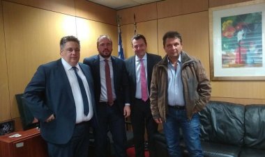 Συνάντηση Φίλιππου Φόρτωμα με τον Διοικητή της 2ης ΔΥΠΕ Χρ. Ροϊλό για την βελτίωση των Κέντρων Υγείας Μήλου και Άνδρου