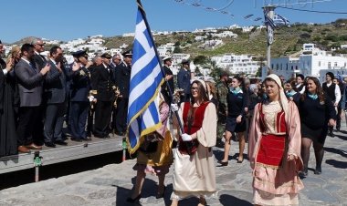 Κορωνοϊός: Ματαιώνονται οριστικά οι μαθητικές και στρατιωτικές παρελάσεις της 25ης Μαρτίου