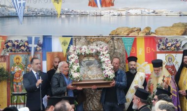 Η εφέστιος Εικόνα της Παναγίας Τουρλιανής θα παραμείνει στο Ι. Ν. της Αγίας Κυριακής - Μήνυμα Σεβασμιωτάτου Δωροθέου Β'