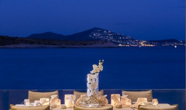 Coronavirus Travel - Restaurants : Τι διακυβεύεται με την επαναλειτουργία της εστίασης - Οι προτάσεις