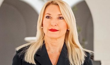 Aegean Islands : Θέσεις και προτάσεις της Ελευθερίας Φτακλάκη για τον Τουρισμό στη νησιωτική Ελλάδα μεσούσης της κρίσης