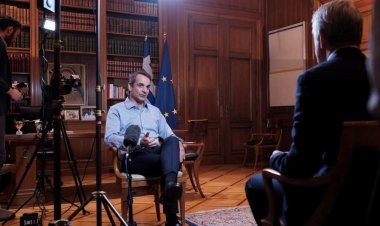 Coronavirus Pandemic-Μητσοτάκης: Στο καλύτερο σενάριο η Ελλάδα θα ανοίξει για την τουριστική δραστηριότητα από την 1η Ιουλίου [Video]