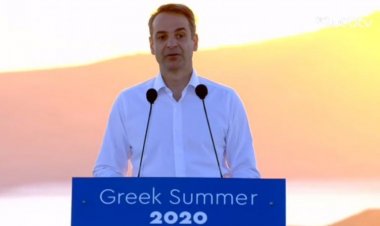 Reopening Tourism: Η Κυβέρνηση "ξέχασε" την Μύκονο - Το μήνυμα Μητσοτάκη με φόντο την καλντέρα της Σαντορίνης