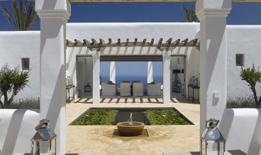 Reopening Tourism & Quarantine: Ξενοδοχείο Καραντίνας και στην Μύκονο!! 13 στις Κυκλάδες!! [Όλη η λίστα - Έγγραφο]