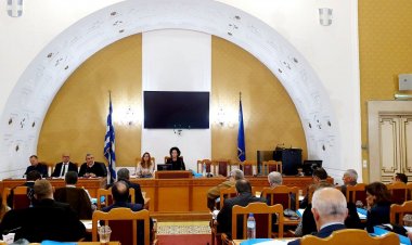 Aegean Islands: Το κύρος του θεσμού του Περιφερειακού Συμβουλίου επιβάλλει την απομόνωση φαινομένων τύπου Κουνάκη