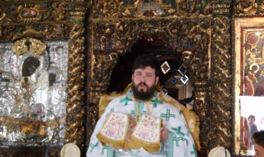 Church of Mykonos: Θεία Λειτουργία της Κυριακής Η´Ματθαίου στην Ιερά Μονή Παναγίας Τουρλιανής