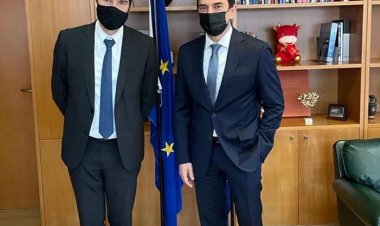 Energy efficient island - Σκρέκας: Συνεργασία με γαλλικές επιχειρήσεις για τη δημιουργία κλιματικά ουδέτερου ελληνικού νησιού