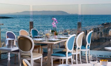 Reopening of Restaurants: Πριν το Πάσχα αναμένεται να ανοίξουν Καφέ και Εστιατόρια, σε εξωτερικούς χώρους