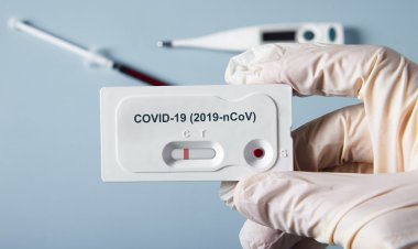 Covid-19 self-testing: Πόσοι μαθητές και καθηγητές έχουν βρεθεί θετικοί στον κορωνοϊό έως τώρα μέσω των self-test [Έγγραφα]