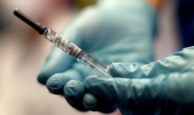 Covid-19 Vaccination: Πιθανότητα 3ης δόσης και αλλαγής τύπου του ιού που περιέχεται στα εμβόλια