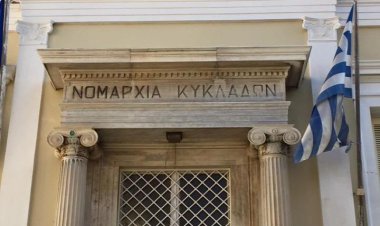 Aegean islands: Κύριε Κόκκινε,«Στο σπίτι του κρεμασμένου δε μιλάνε για σκοινί»,  μας προτρέπετε να προσφύγουμε στη δικαιοσύνη εναντίον σας