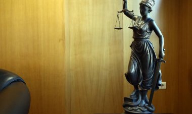 Τα κακουργήματα Υπουργών, Βουλευτών, Αιρετών ΟΤΑ, θα υπάγονται στις αρμοδιότητες των Εισαγγελέων Οικονομικού Εγκλήματος!! Τι αλλάζει Τροπολογία του Υπουργείου Δικαιοσύνης