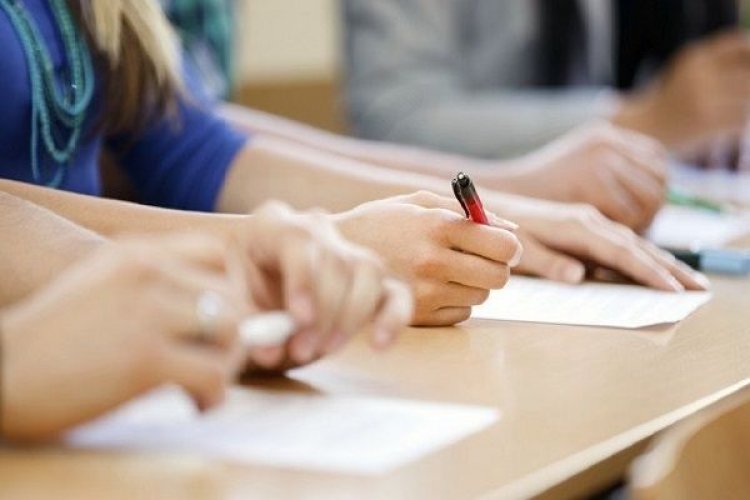 Πανελλήνιες 2017: Τι ορίζει το ΦΕΚ για τις επαναληπτικές εξετάσεις 2017