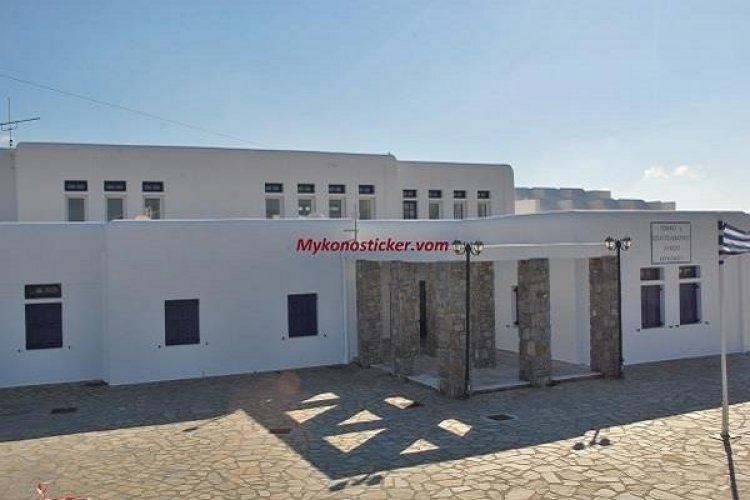 Τέλος στο απουσιολόγιο και στις αδικαιολόγητες απουσίες βάζει το Υπουργείο Παιδείας