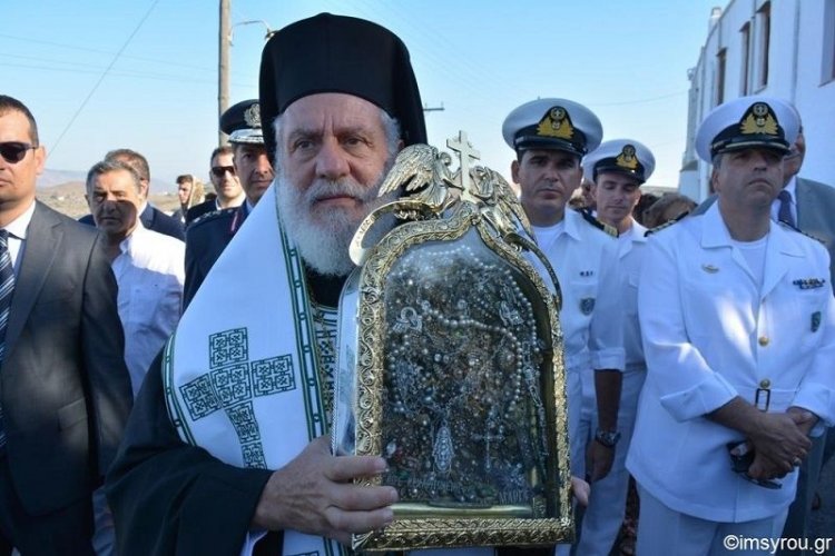 Χιλιάδες λαού συνόδευαν την Αγία Εικόνα στην Ιερά Μονή Κεχροβουνίου