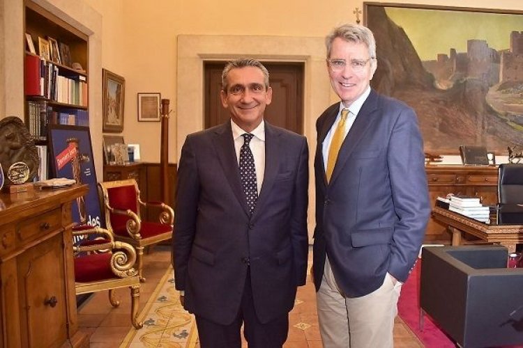 Επίσκεψη του Αμερικανού Πρέσβη στην Αθήνα, κ. Geoffrey Pyatt, στον Περιφερειάρχη Νοτίου Αιγαίου, κ. Γιώργο Χατζημάρκο