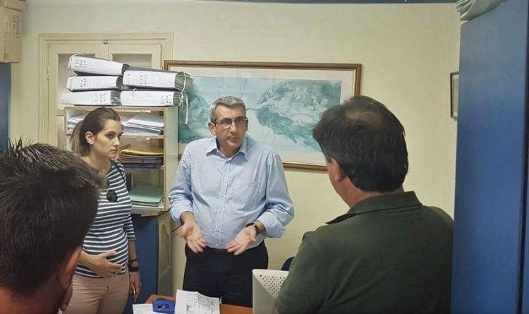 Συνεργασία του Περιφερειάρχη Γ. Χατζημάρκου,  με τις υπηρεσίες της Περιφέρειας, στη Σαντορίνη, για θέματα που αφορούν τη λειτουργία τους, δεδομένης της υποστελέχωσης