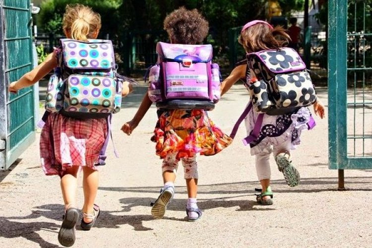 ΠΡΟΣΟΧΗ με τις σχολικές τσάντες!! Η είδηση που πρέπει να διαβάσουν όλοι οι γονείς!!