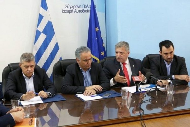 Συμφωνία ΥΠΕΣ, ΕΝΠΕ και ΚΕΔΕ για πάταξη γραφειοκρατίας στην αυτοδιοίκηση