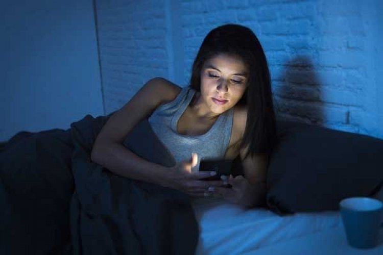 Οι 5 συνήθειες που ταλαιπωρούν τα μάτια σου και η μία λύση που θα τα ξεκουράσει