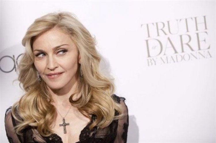 Η Μαντόνα μπέρδεψε τους πάντες με τη Μύκονο