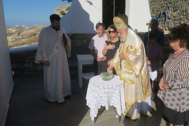 Θυρανοίξια Παρεκκλησίου του Τιμίου Προδρόμου, στην"Ελιά" της Μυκόνου