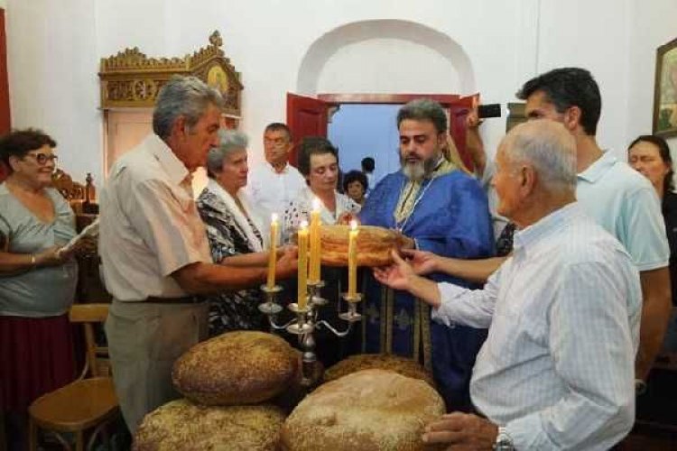 Πανηγυρικός Εσπερινός της εορτής της Κοιμήσεως της Θεοτόκου στην Παναγία Ελεούσα (Εικόνες & Videos)