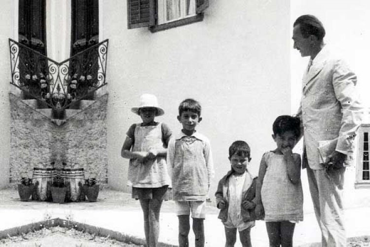 Νίκος Καζαντζάκης: "Πρώτη μέρα στο σχολείο"