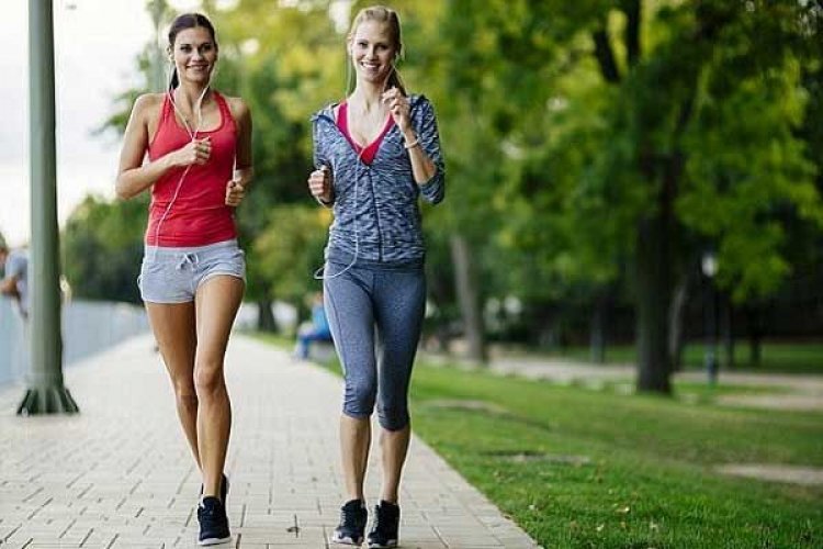 Καθημερινό Περπάτημα: 10 υπέροχα Πράγματα που θα συμβούν στο Σώμα σου εάν περπατάς ΚΑΘΕ Μέρα!!