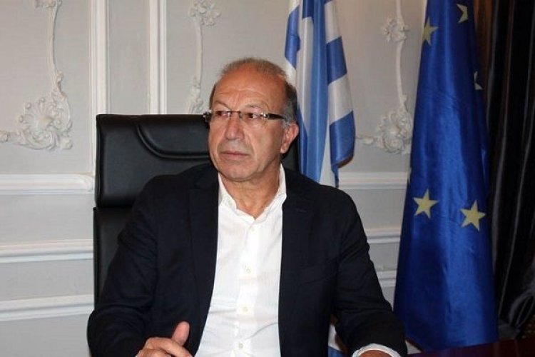 Εγκρίθηκαν αυξήσεις σε μελέτες και έργα για Κέα, Σαντορίνη και Τήνο