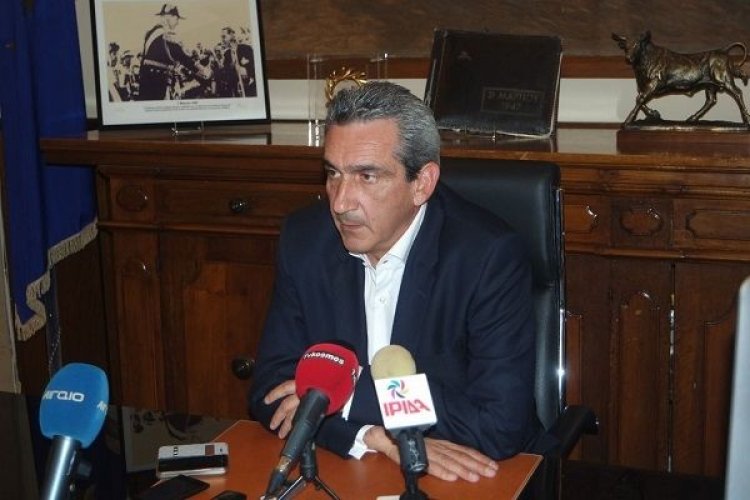 Γιώργος Χατζημάρκος: " Όσοι μιλούν για υποκινούμενες ενέργειες, να κοιτάξουν τα του οίκου τους" .