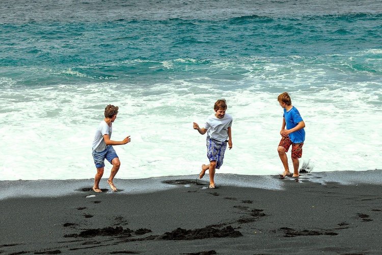 Σημαντικές συμβουλές προς τους λουόμενους, για καλές διακοπές, διότι η θάλασσα θέλει την προσοχή της!!