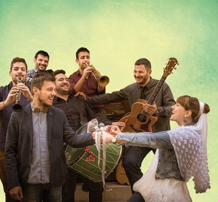 Συναυλία «Και στα δικά μας…» στο Θέατρο Απόλλων