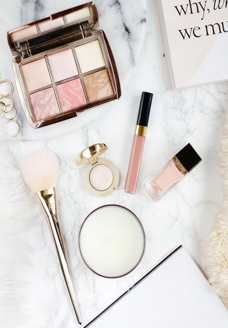 6 βήματα για να βάλετε σε τάξη τα καλλυντικά σας!!!